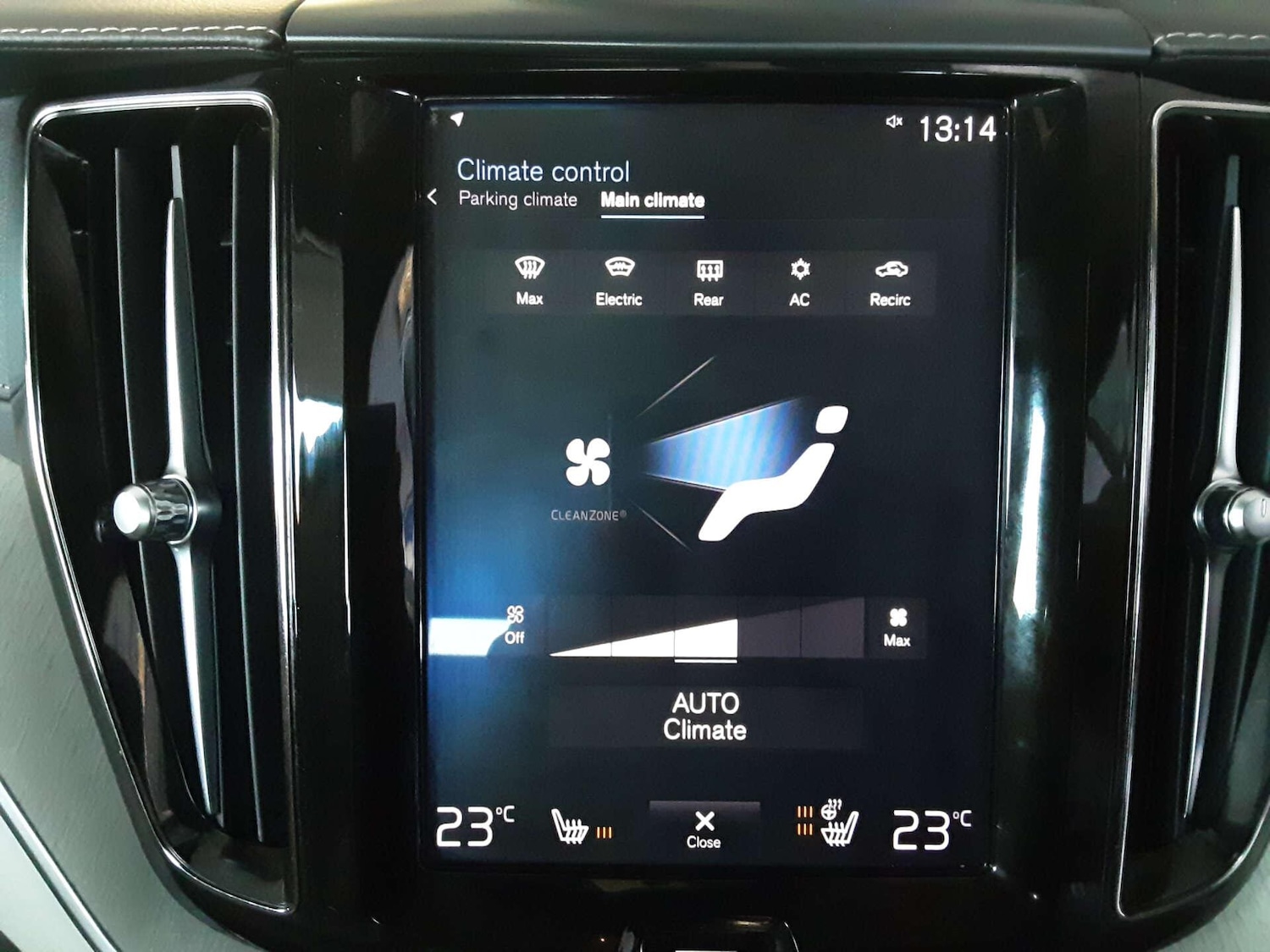 Used Volvo XC60 2020 for sale - 76807722: Photo 45