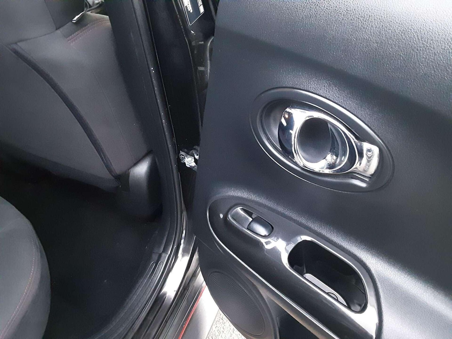 Used Nissan Juke 2017 for sale - 77156136: Photo 20