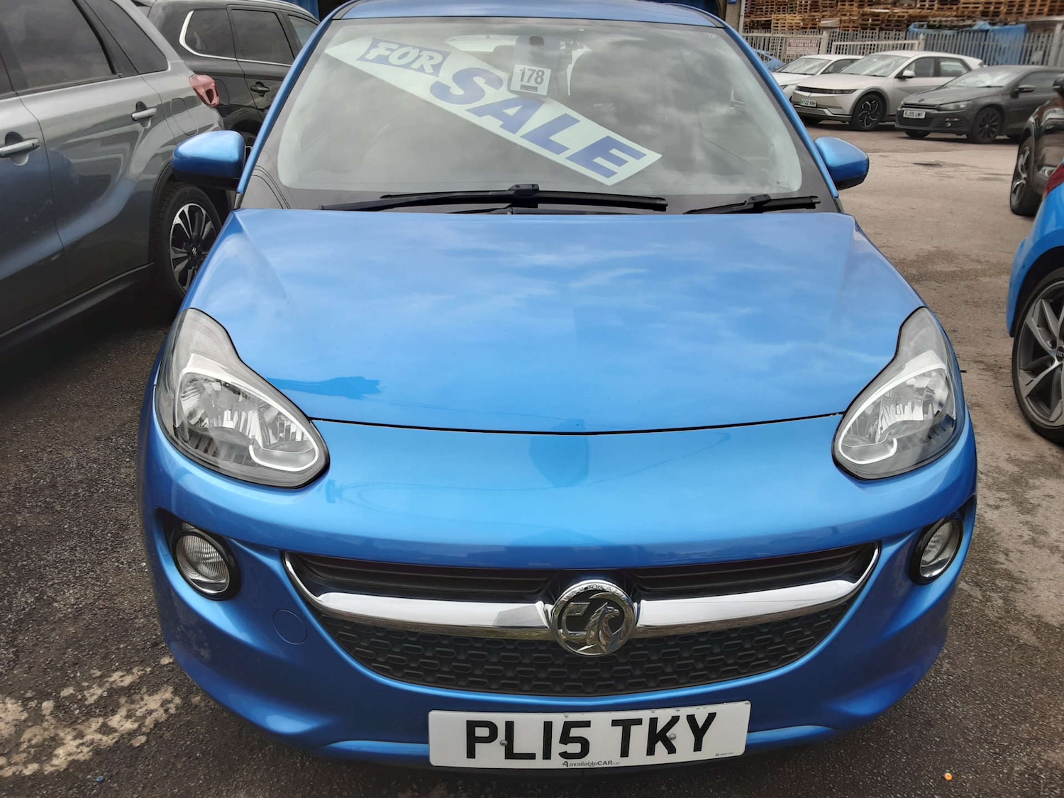 Used Vauxhall ADAM 2015 for sale - 76497666: Photo 2