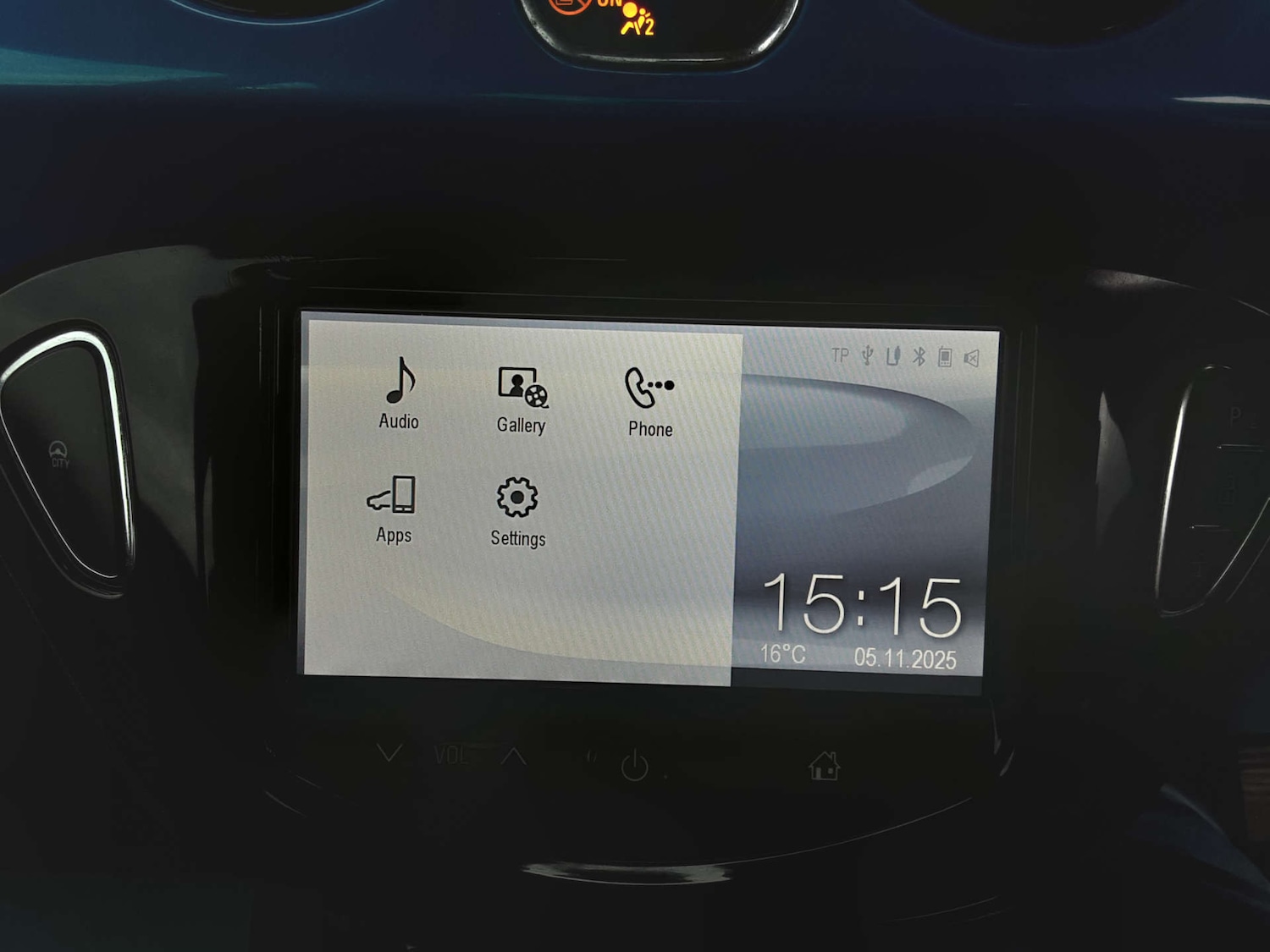 Used Vauxhall ADAM 2015 for sale - 76497666: Photo 21