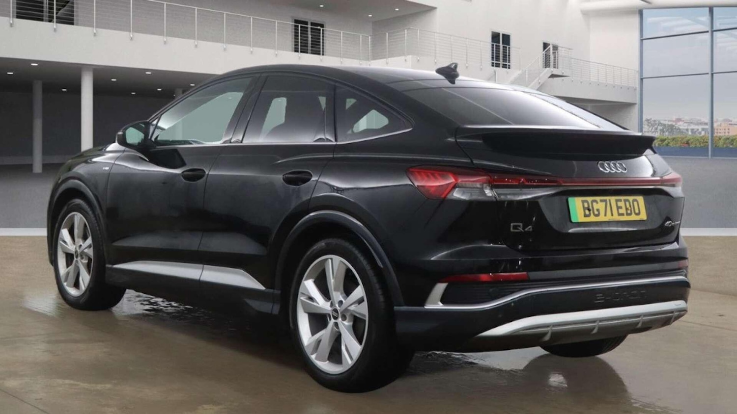 Used Audi Q4 e-tron 2021 for sale - 77156522: Photo 3