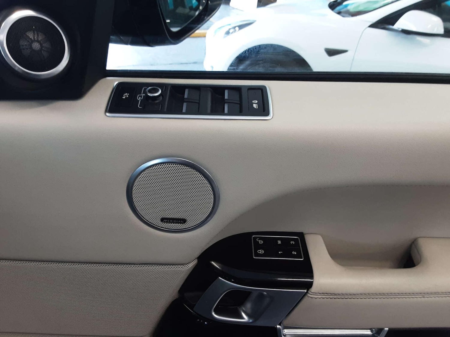 Used Land Rover Range Rover 2014 for sale - 76807654: Photo 32