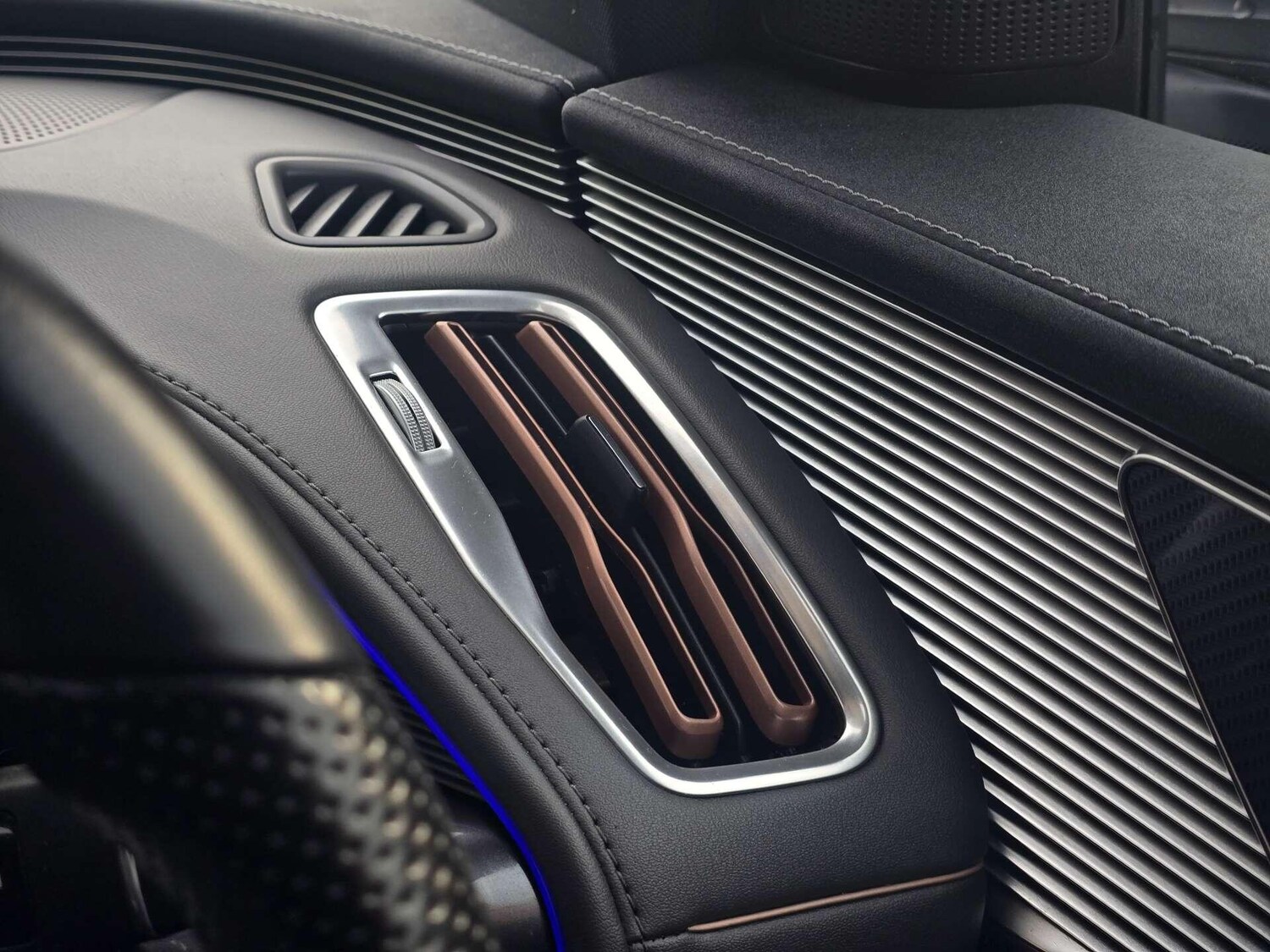 Used Mercedes-Benz EQC 2022 for sale - 77098089: Photo 37