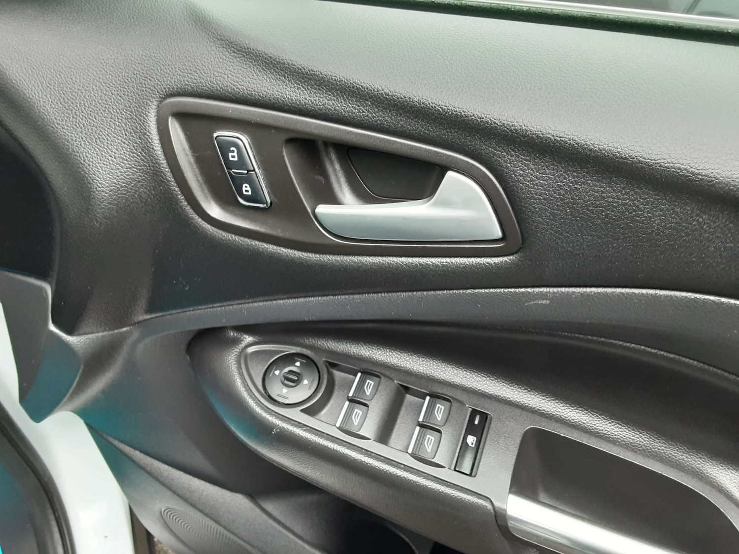 Used Ford Kuga 2016 for sale - 76479009: Photo 21