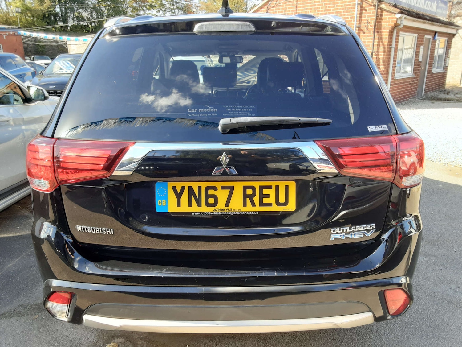 Used Mitsubishi Outlander 2017 for sale - 76407738: Photo 12