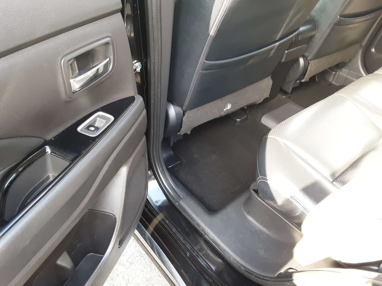 Used Mitsubishi Outlander 2017 for sale - 76407738: Photo 26