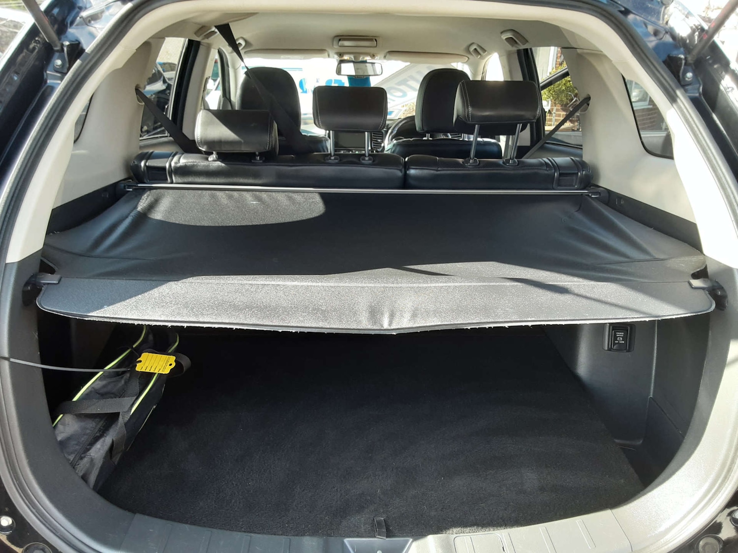 Used Mitsubishi Outlander 2017 for sale - 76407738: Photo 41