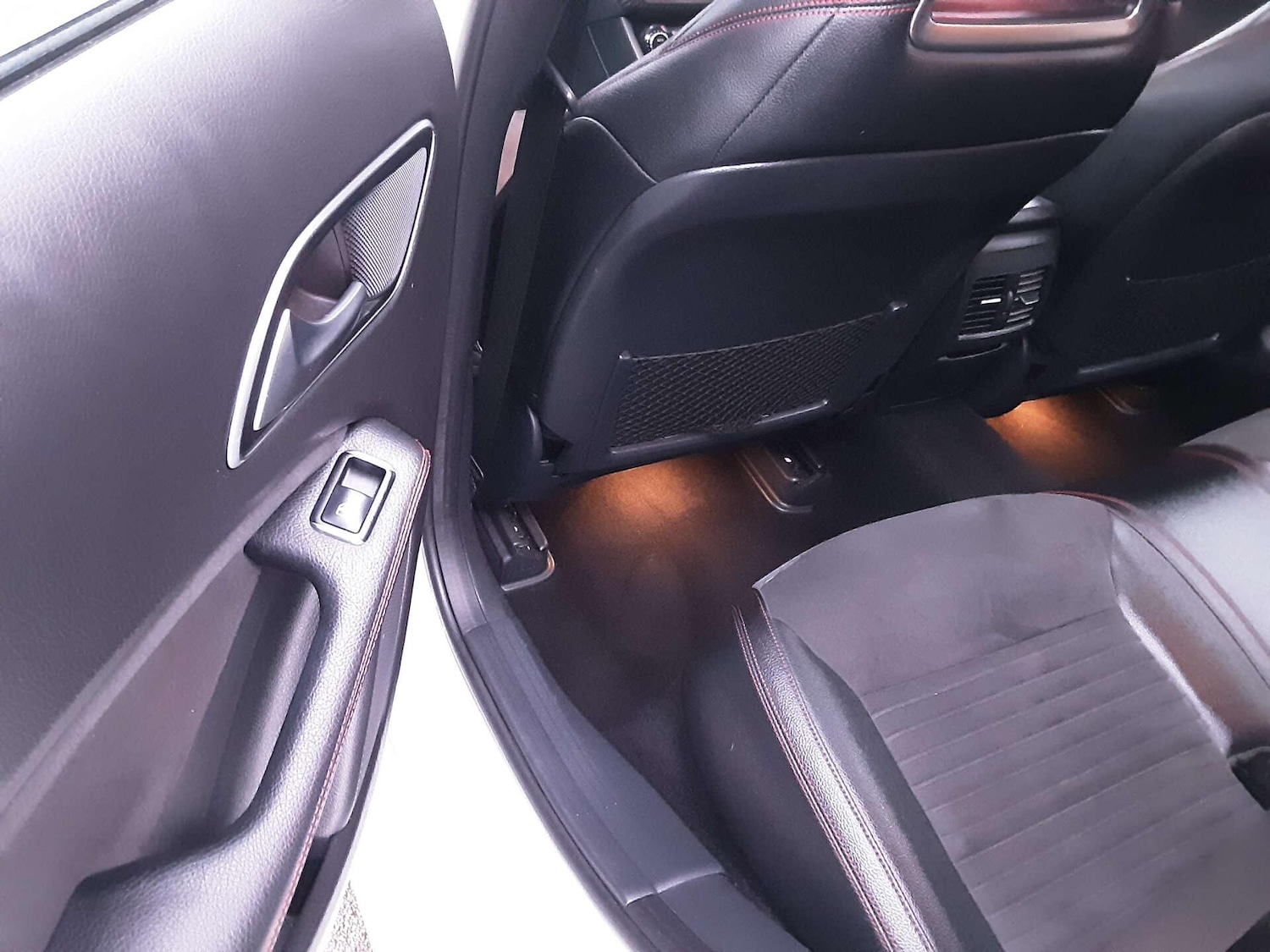 Used Mercedes-Benz A-Class 2016 for sale - 76823543: Photo 31