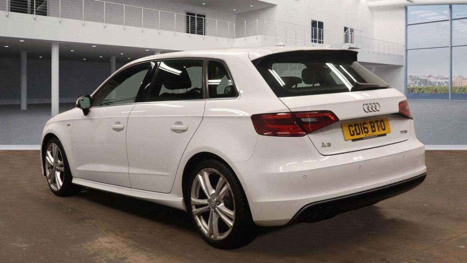 Used Audi A3 2016 for sale - 76807637: Photo 3