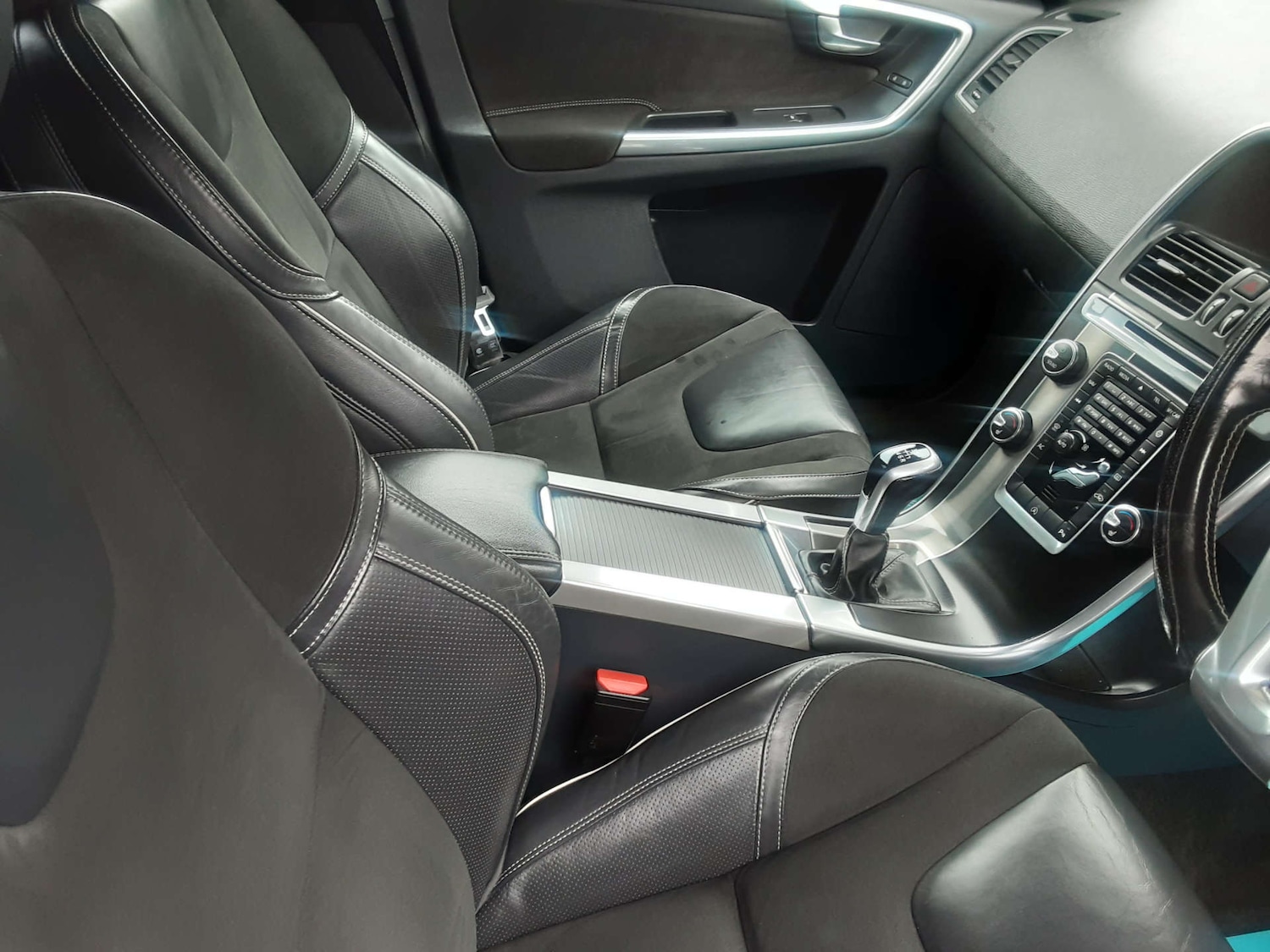 Used Volvo XC60 2016 for sale - 76404607: Photo 15