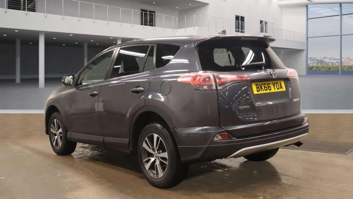 Used Toyota RAV4 2016 for sale - 77441334: Photo 3