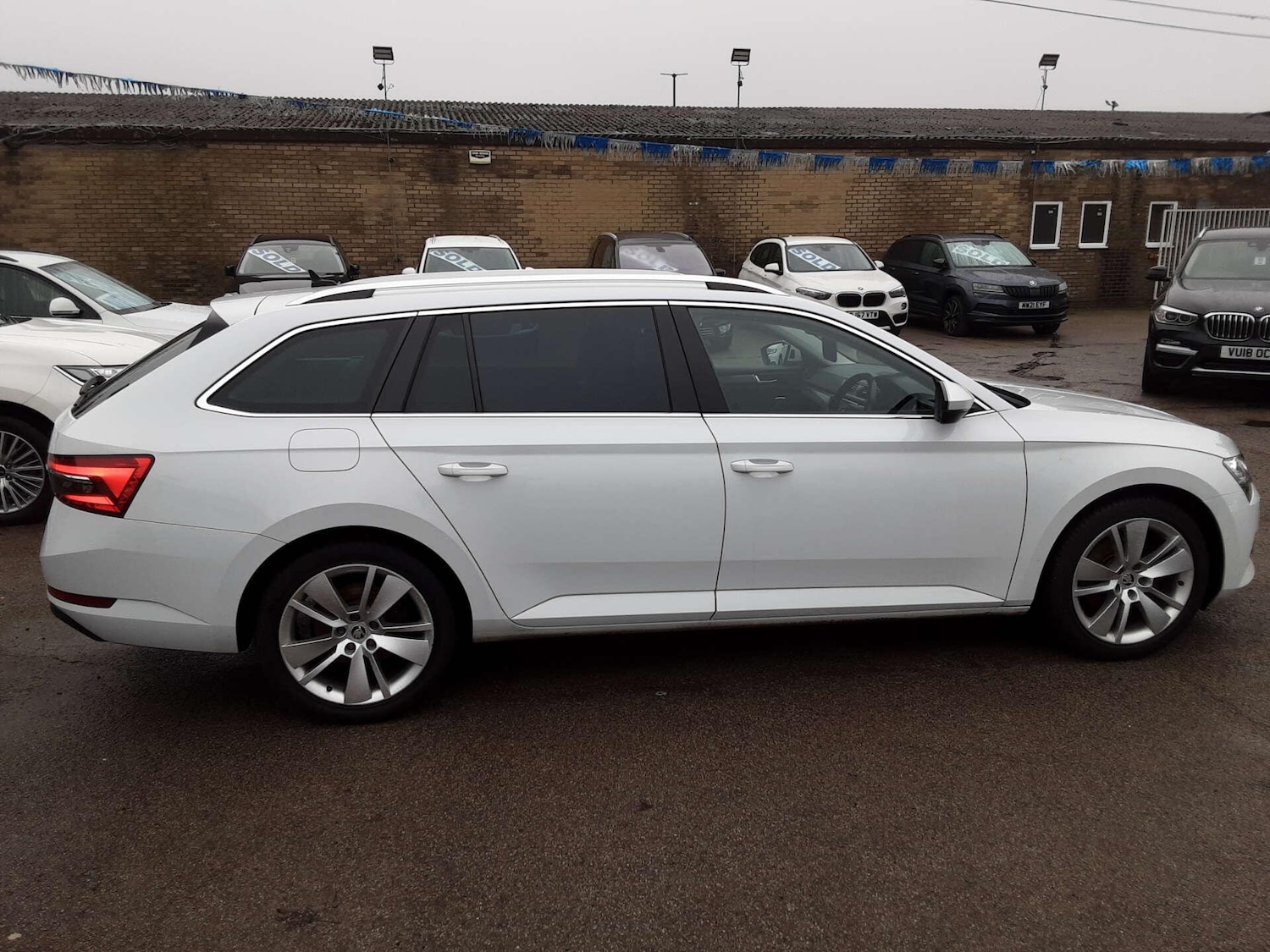 Used Skoda Superb 2020 for sale - 78185387: Photo 13