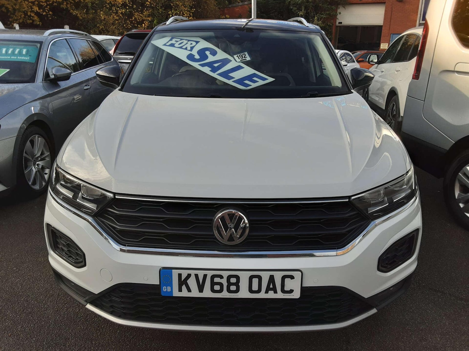 Used Volkswagen T-Roc 2018 for sale - 76807597: Photo 2