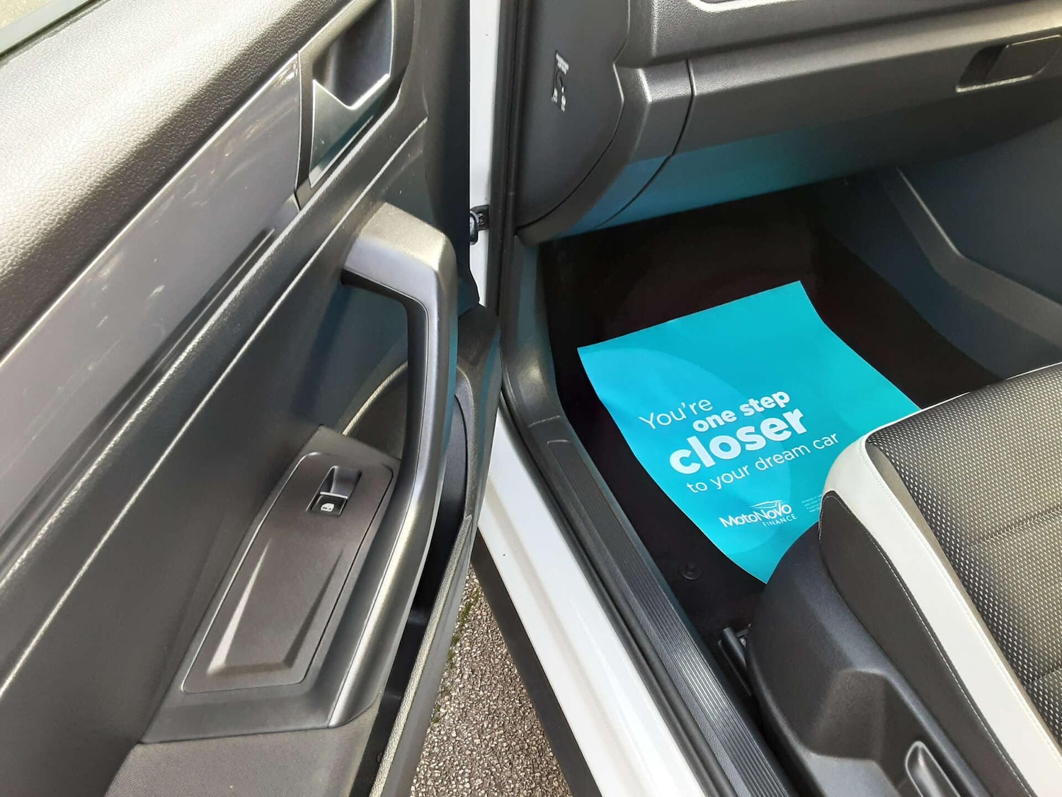 Used Volkswagen T-Roc 2018 for sale - 76807597: Photo 29