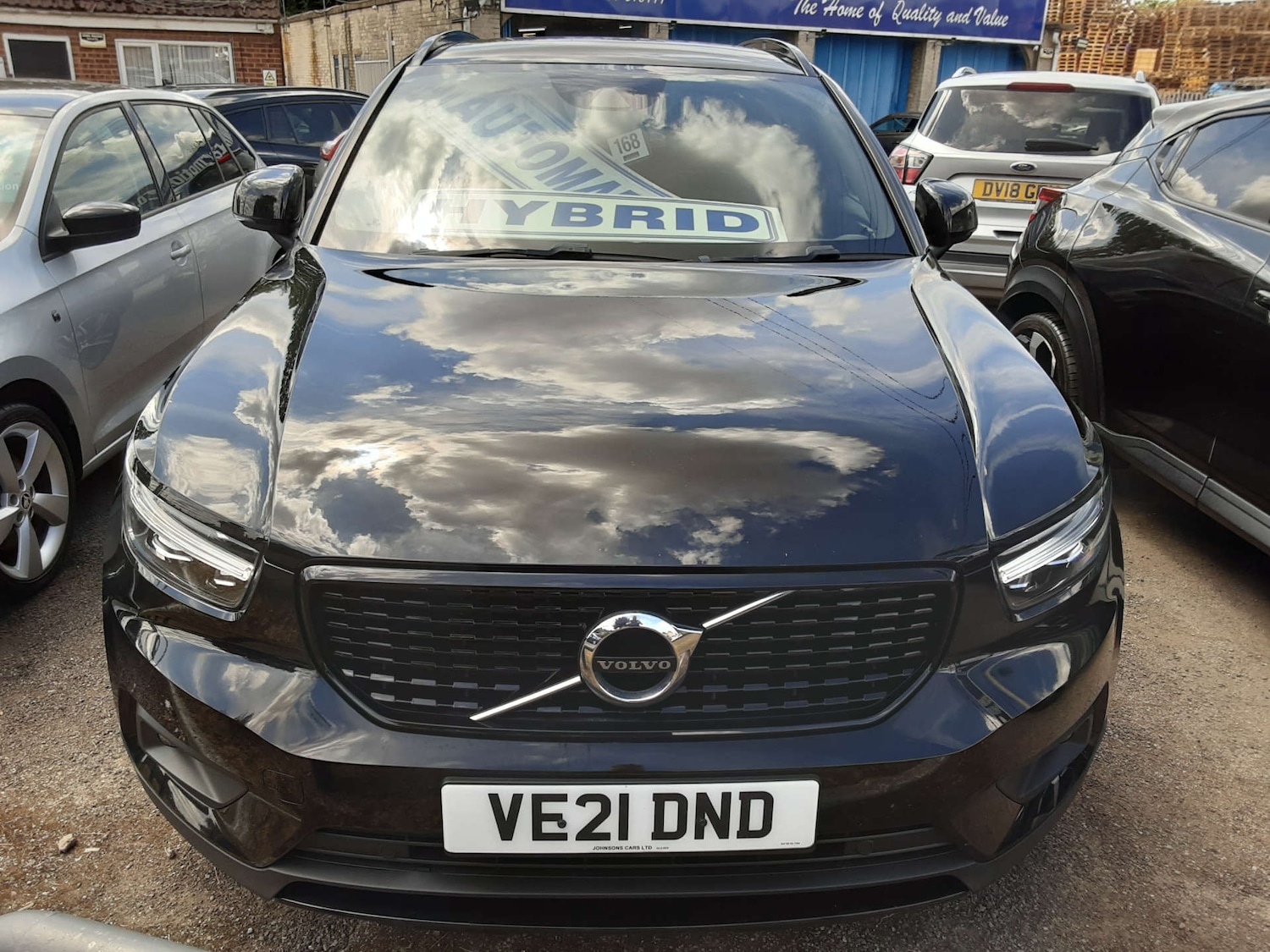 Used Volvo XC40 2021 for sale - 76404557: Photo 2