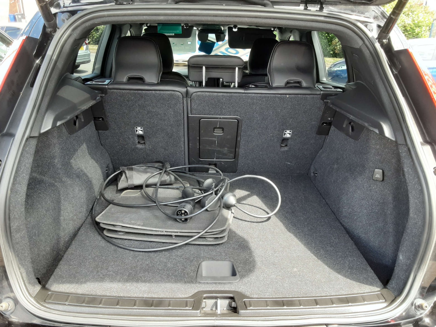 Used Volvo XC40 2021 for sale - 76404557: Photo 32