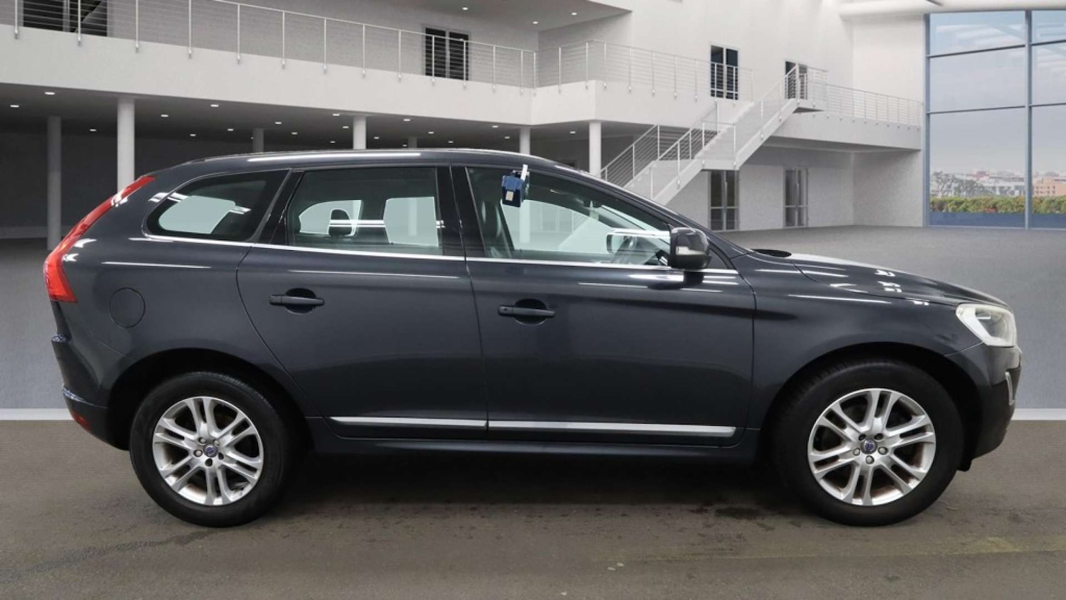 Used Volvo XC60 2016 for sale - 76629619: Photo 5