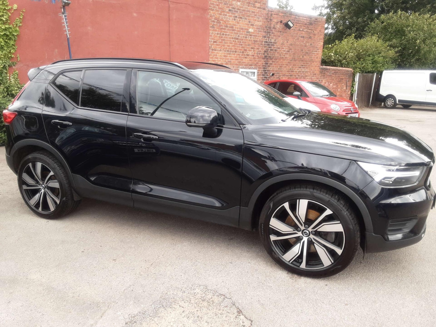 Used Volvo XC40 2021 for sale - 76807650: Photo 5
