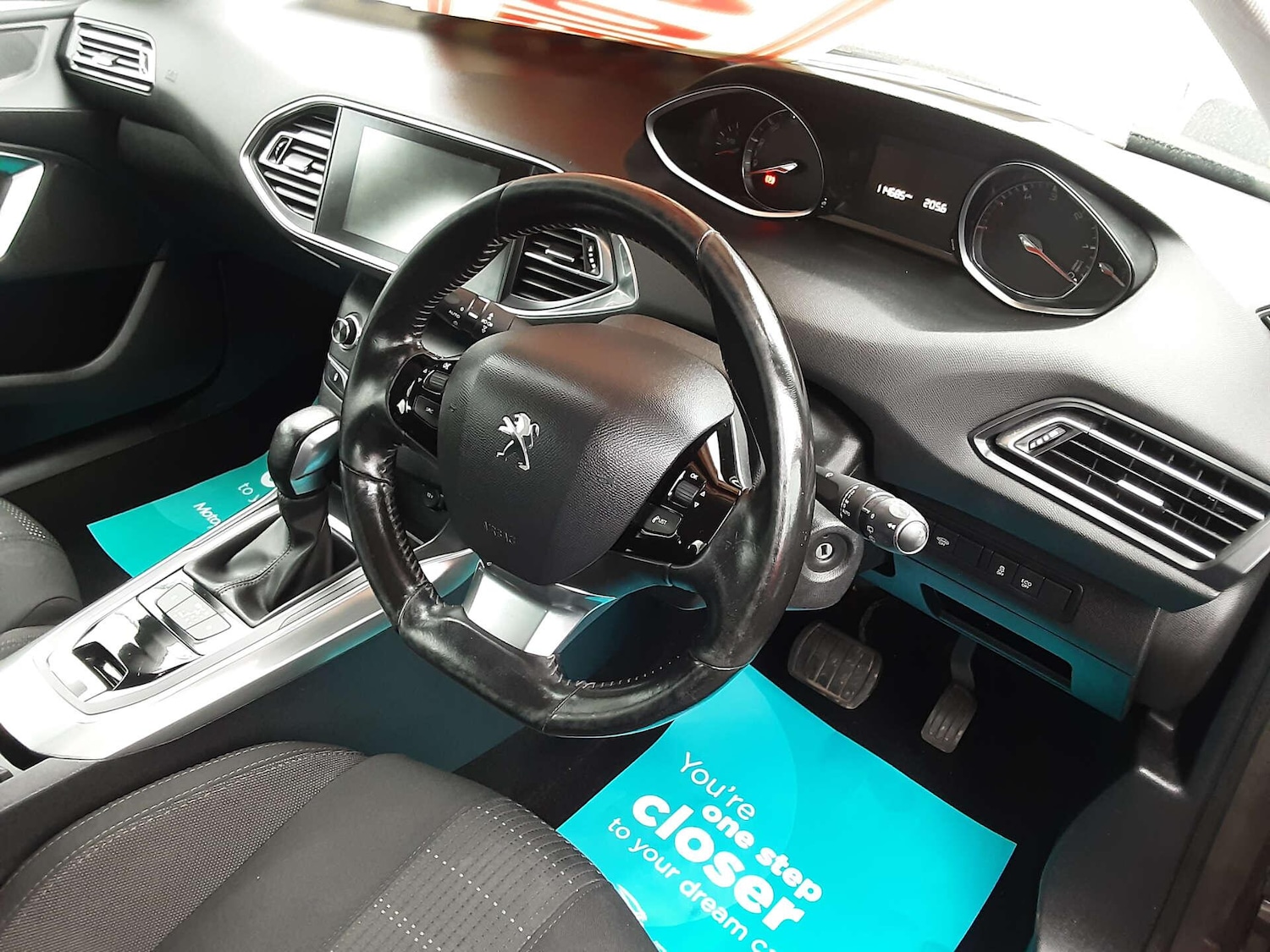 Used Peugeot 308 2015 for sale - 77305318: Photo 15