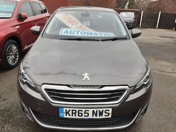 Used Peugeot 308 2015 for sale - 77305318: Photo