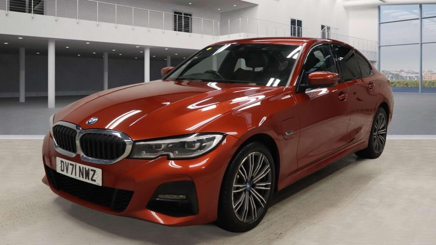 Used BMW 3 Series 2021 for sale - 77537870: Photo 2