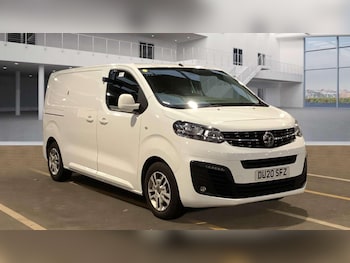 Vauxhall Vivaro feature image