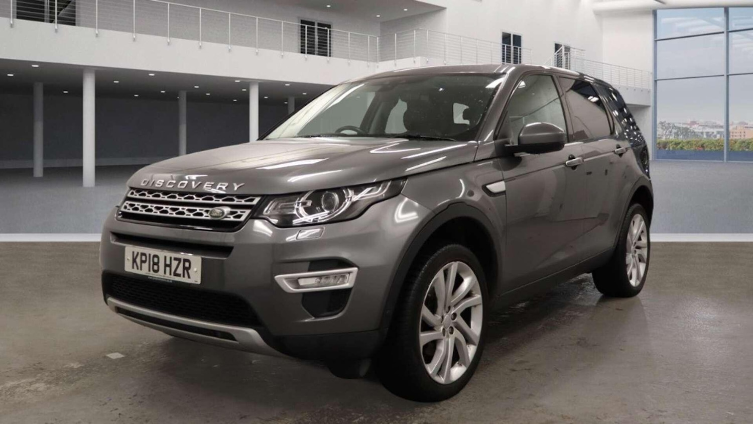 Used Land Rover Discovery Sport 2018 for sale - 76926801: Photo 2