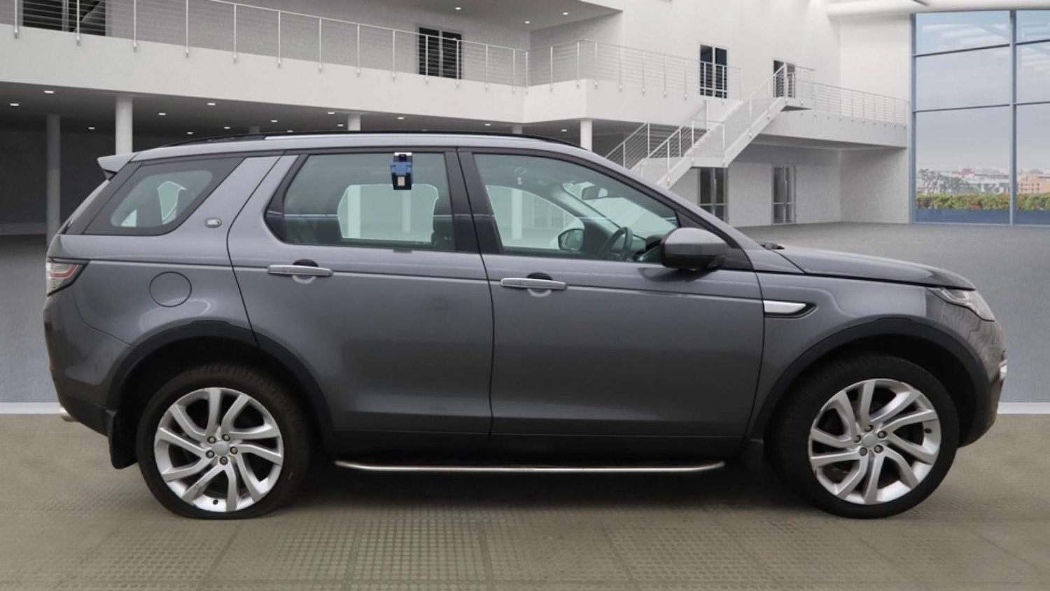 Used Land Rover Discovery Sport 2015 for sale - 76407722: Photo 9