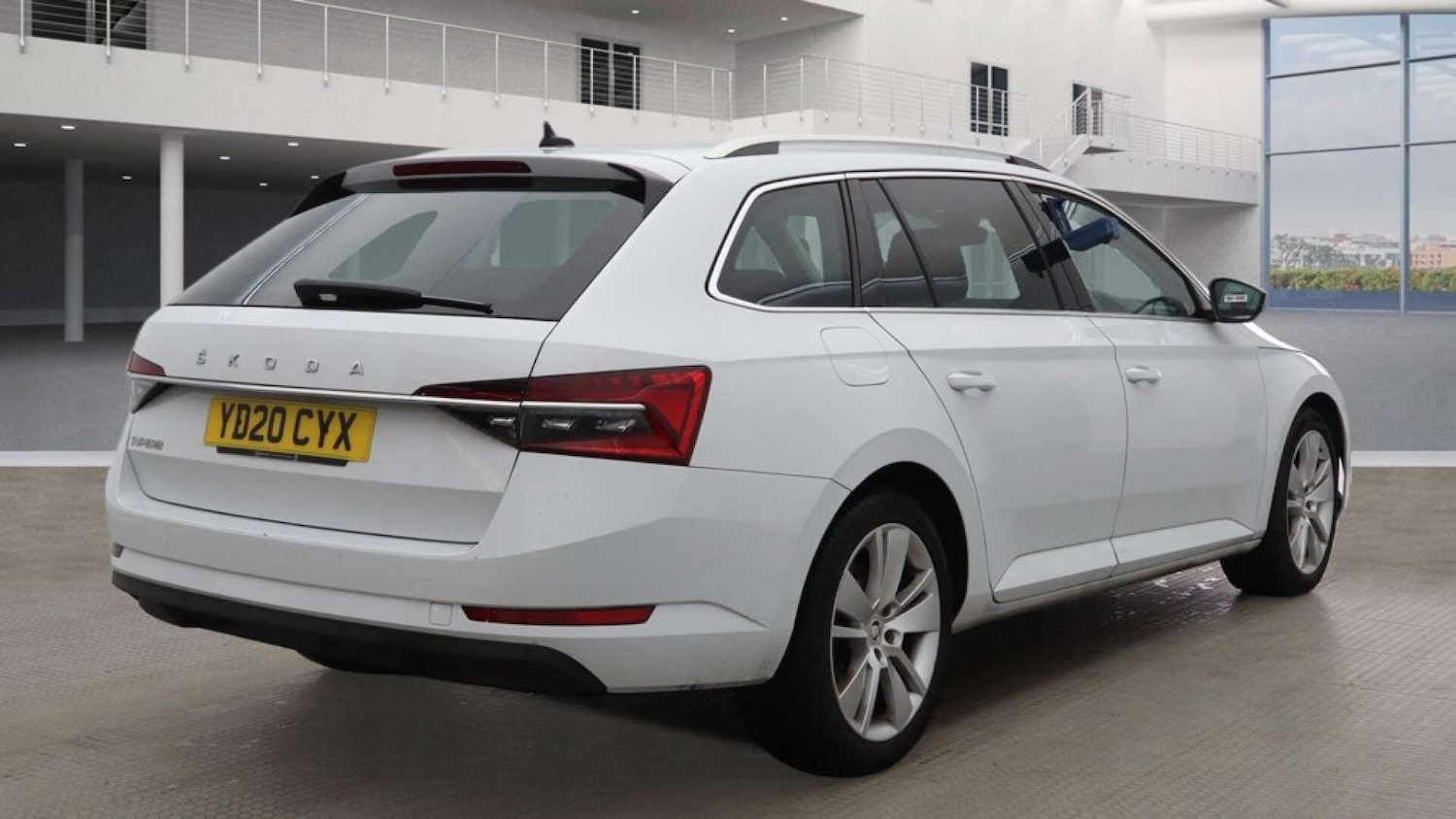 Used Skoda Superb 2020 for sale - 77331147: Photo 4