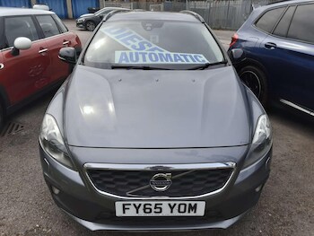 Used Volvo V40 2015 for sale - 78204580: Photo