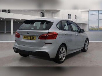 Used BMW 2 Series 2017 for sale - 77331191: Photo