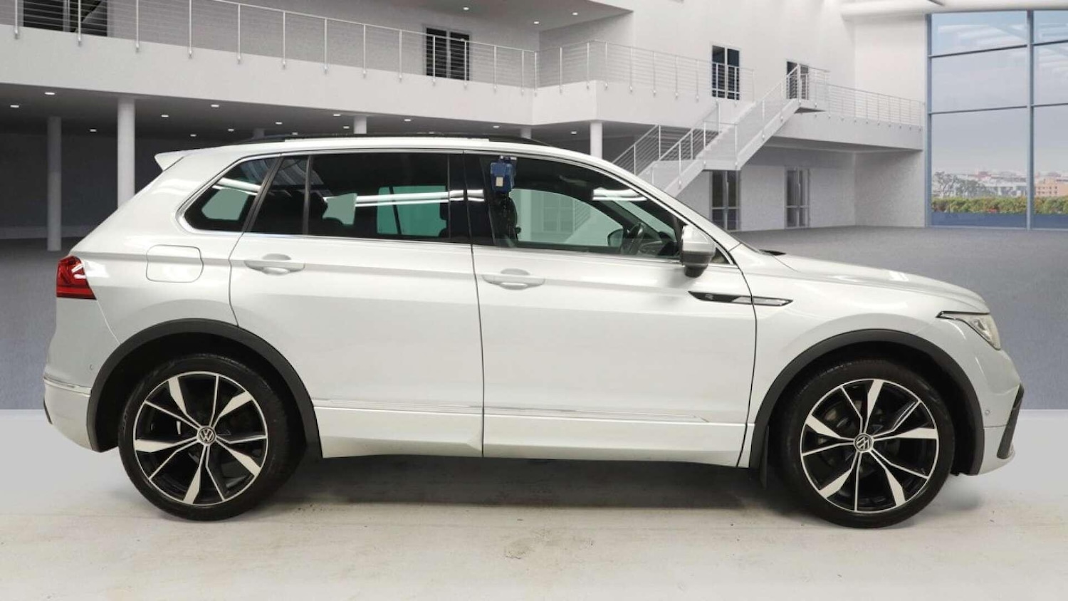Used Volkswagen Tiguan 2021 for sale - 76839556: Photo 8