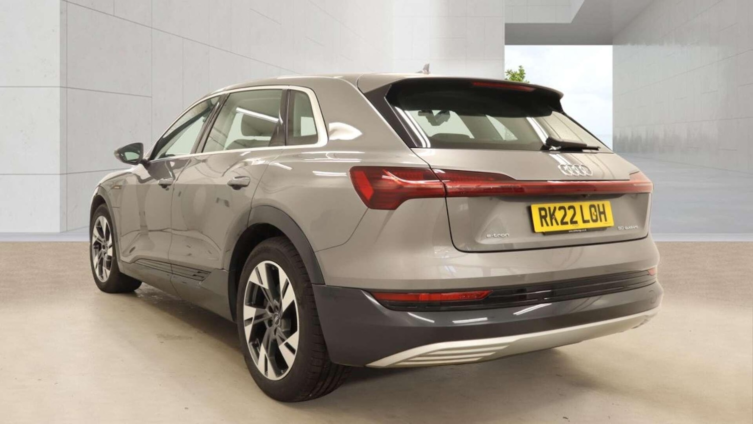 Used Audi e-tron 2022 for sale - 78156640: Photo 3