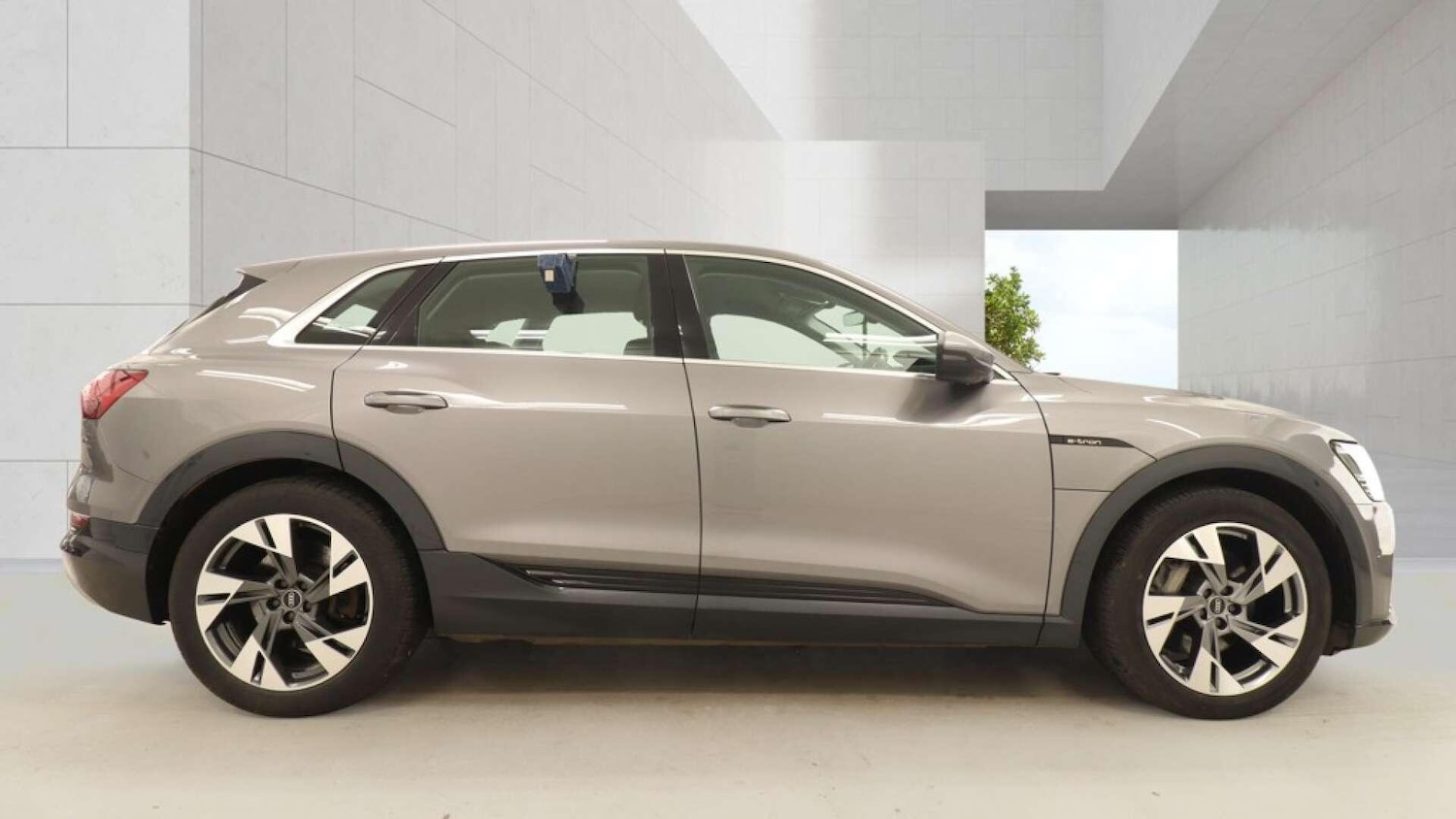 Used Audi e-tron 2022 for sale - 78156640: Photo 6