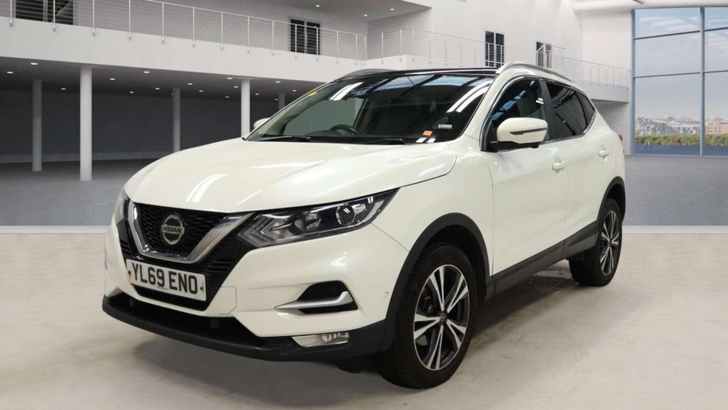 Used Nissan Qashqai for sale - 77882087: Photo 2