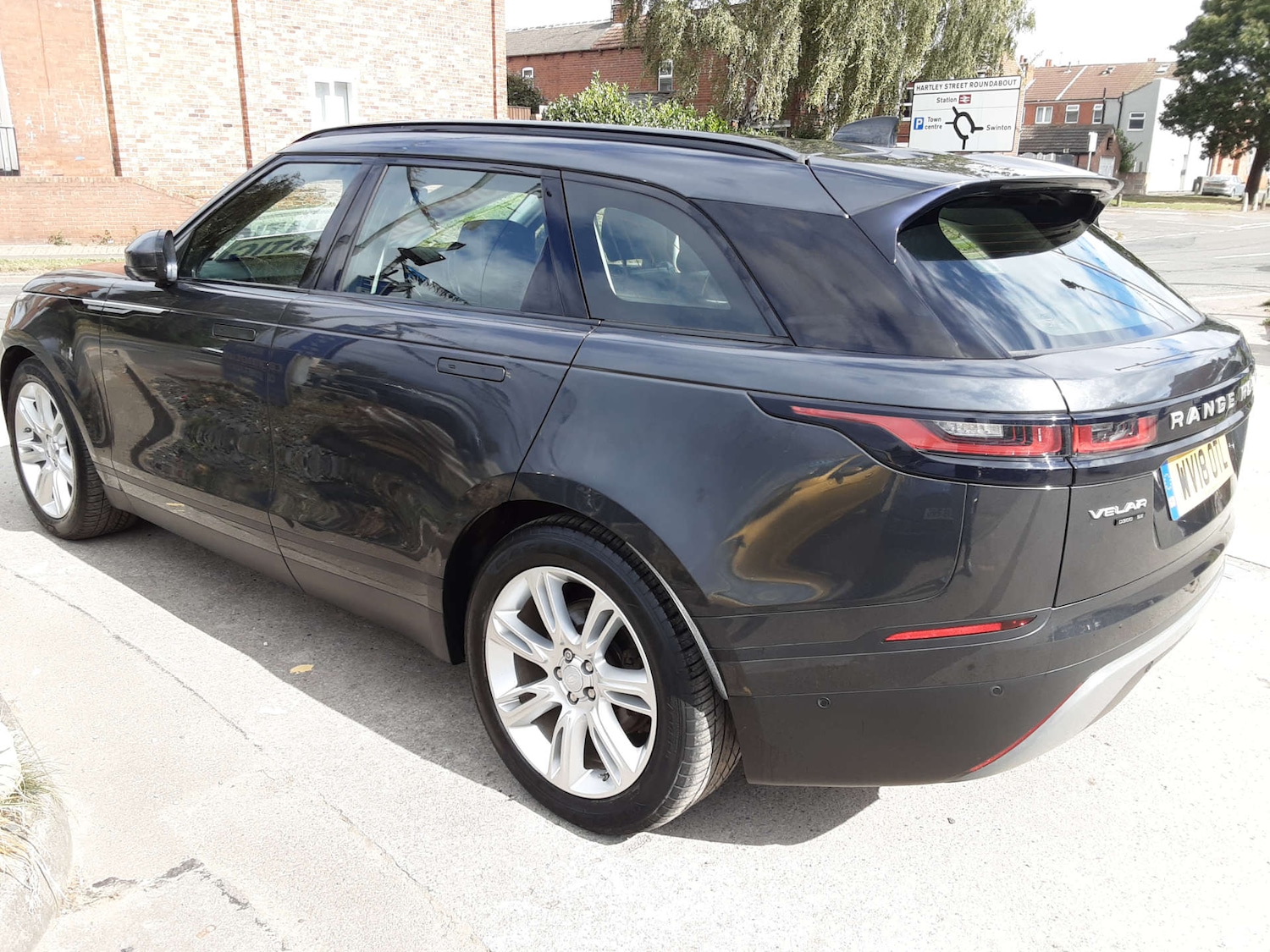 Used Land Rover Range Rover Velar 2018 for sale - 76404579: Photo 15