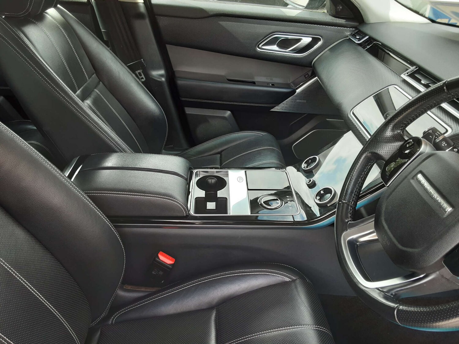 Used Land Rover Range Rover Velar 2018 for sale - 76404579: Photo 21