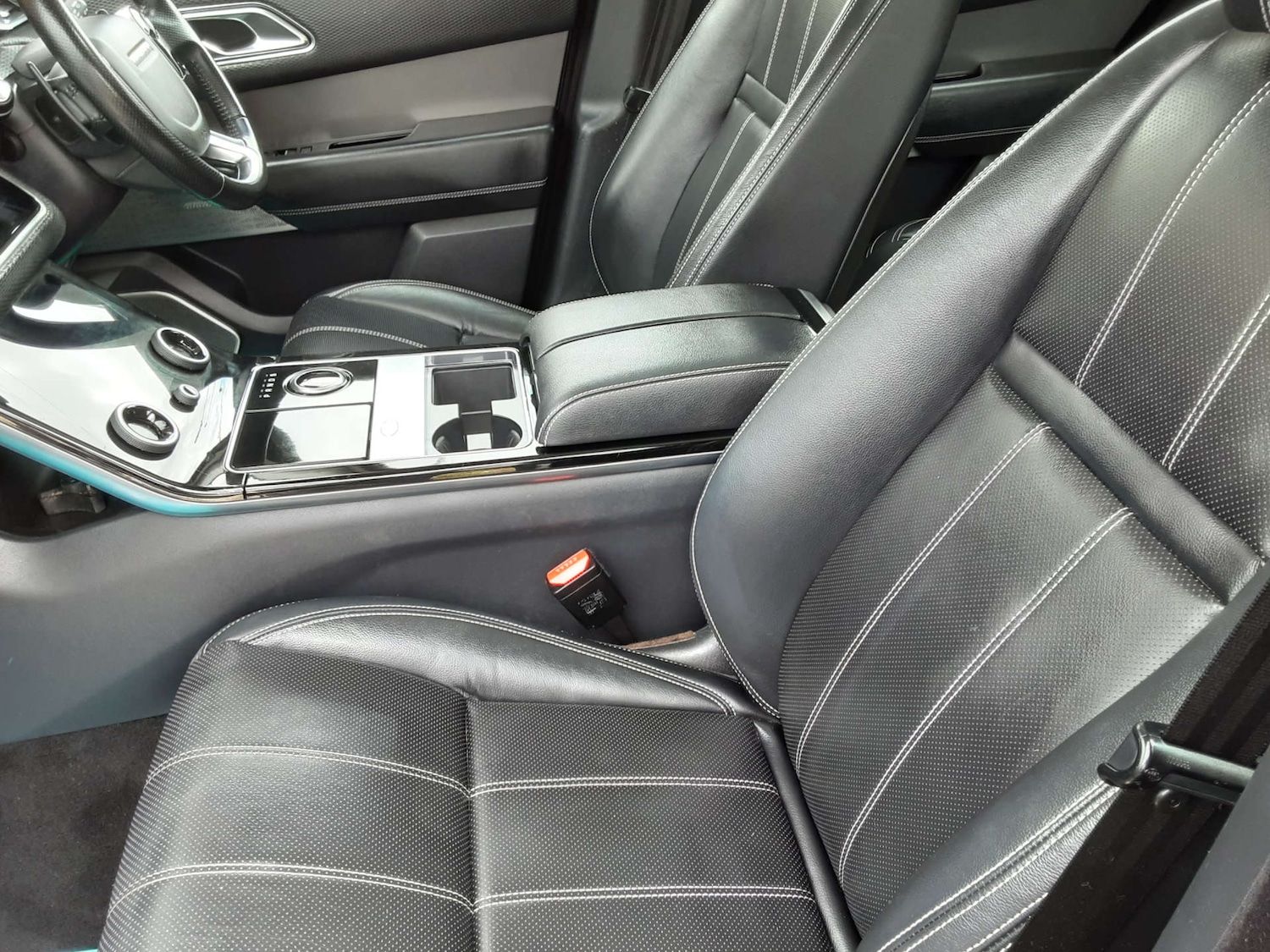 Used Land Rover Range Rover Velar 2018 for sale - 76404579: Photo 26