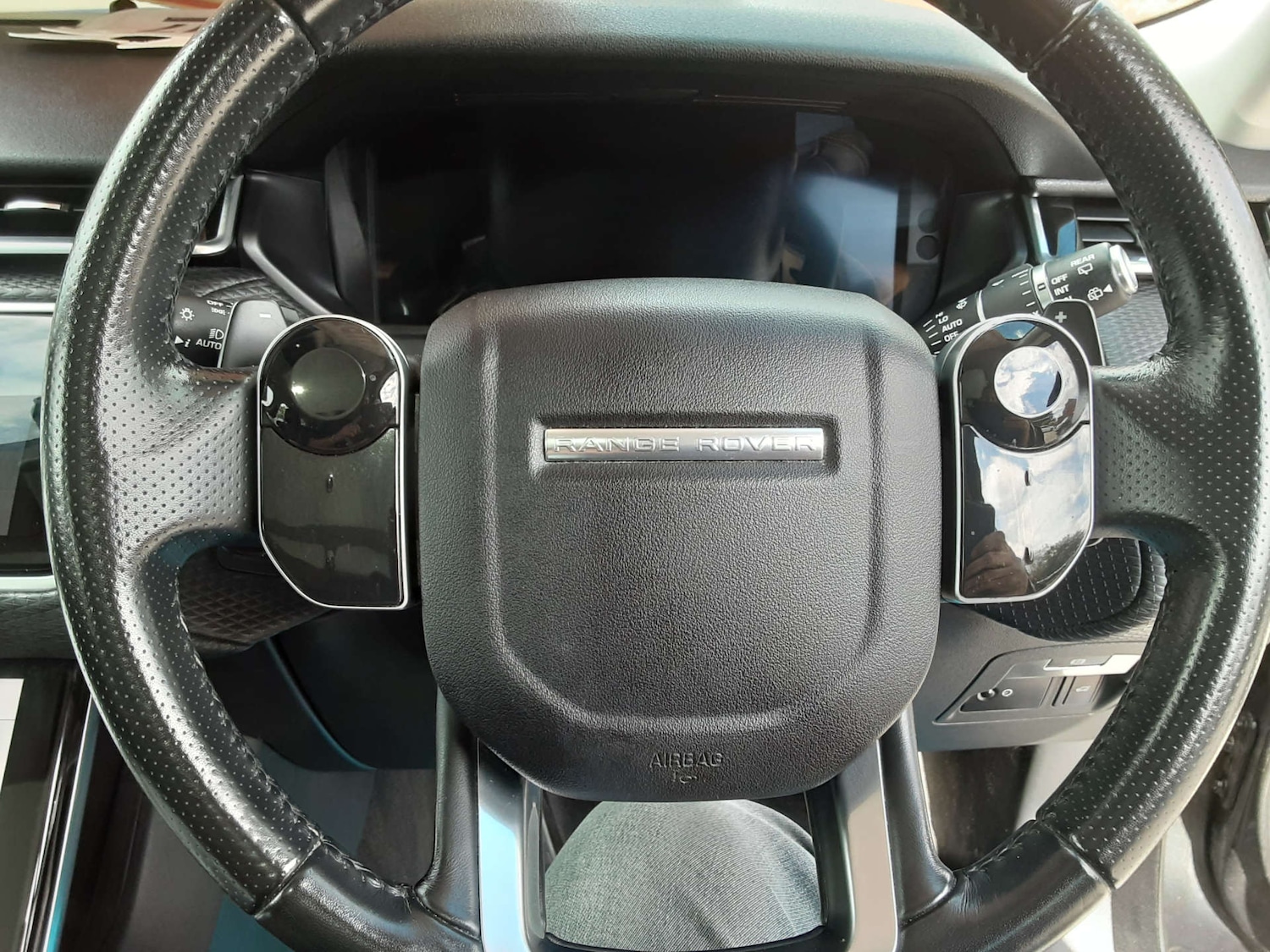 Used Land Rover Range Rover Velar 2018 for sale - 76404579: Photo 35