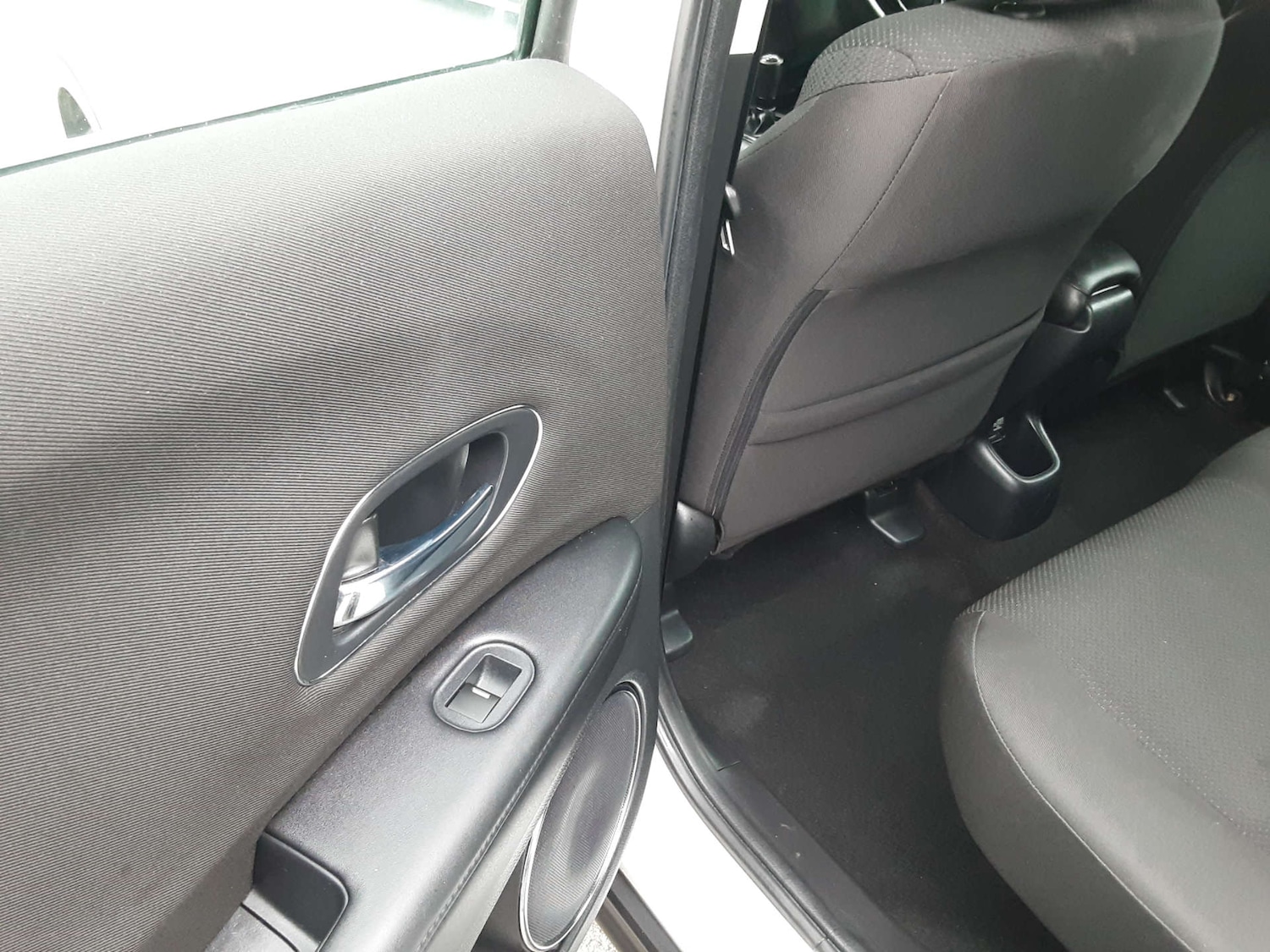 Used Honda HR-V 2017 for sale - 76404623: Photo 21