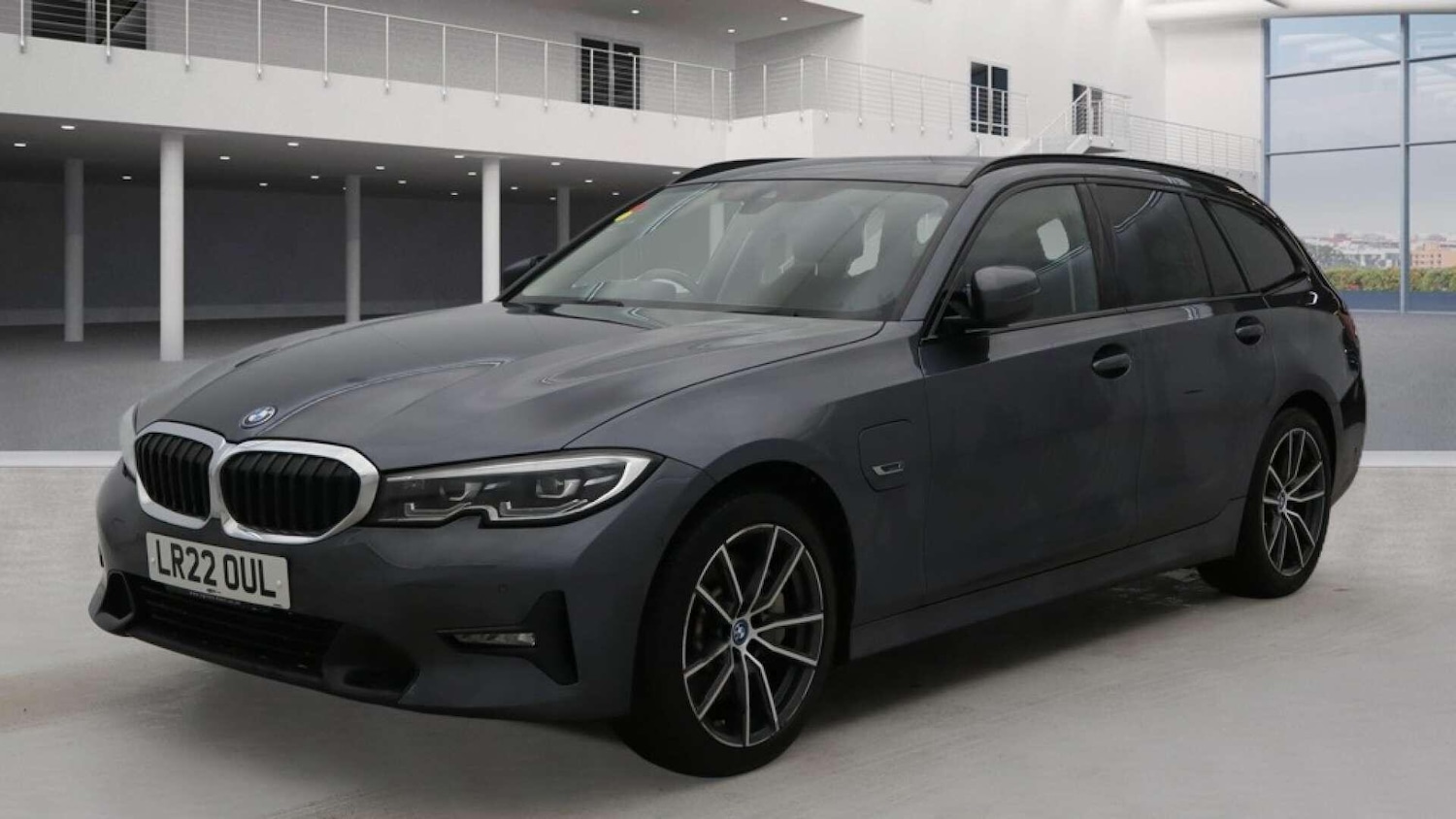 Used BMW 3 Series 2022 for sale - 77345310: Photo 2