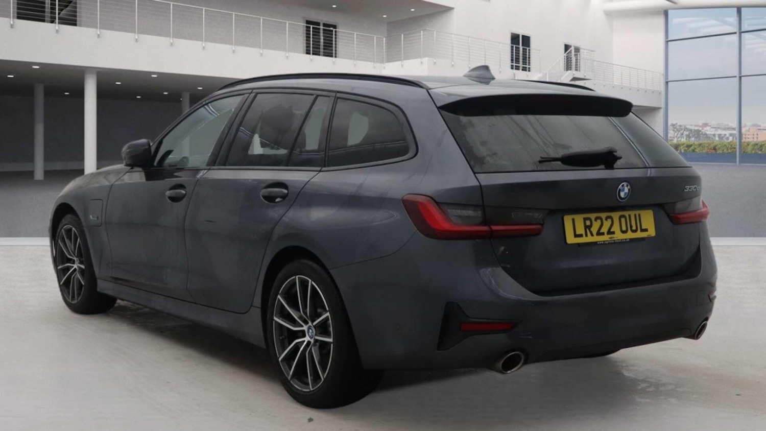 Used BMW 3 Series 2022 for sale - 77345310: Photo 3