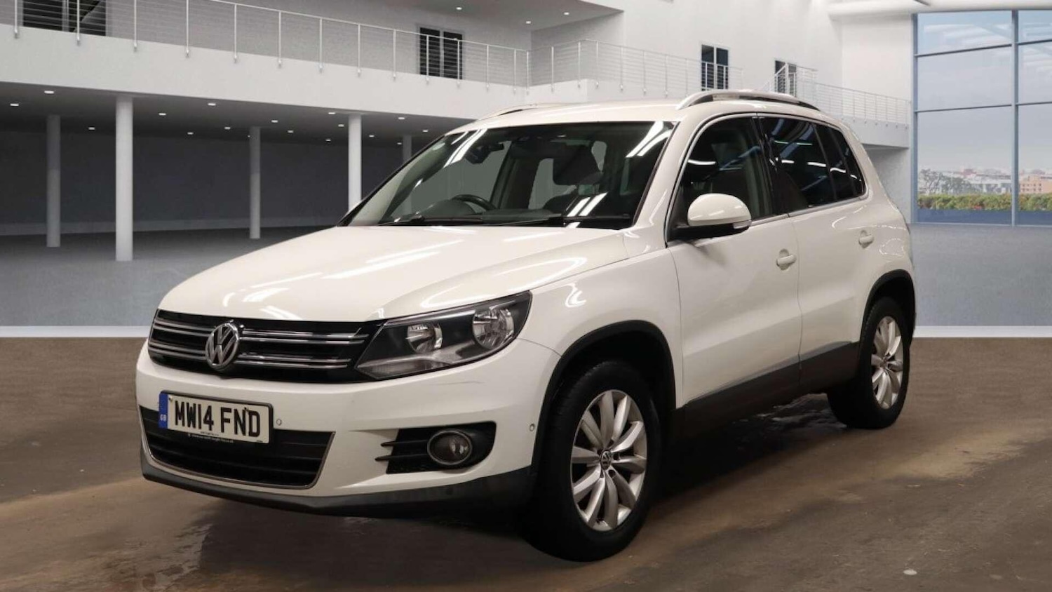 Used Volkswagen Tiguan 2014 for sale - 77229448: Photo 2