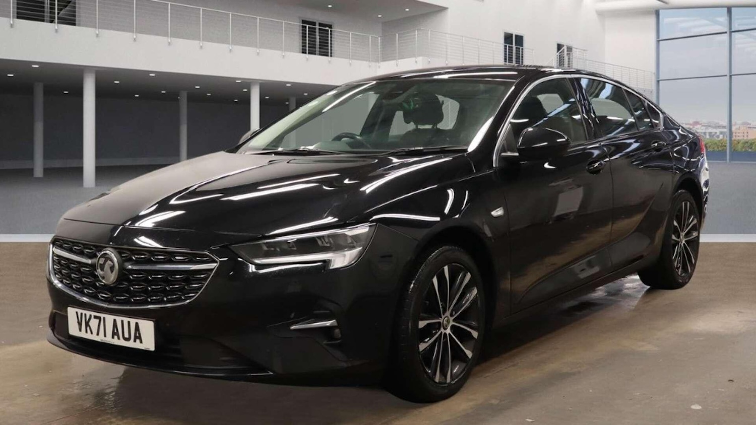 Used Vauxhall Insignia 2022 for sale - 77440569: Photo 2