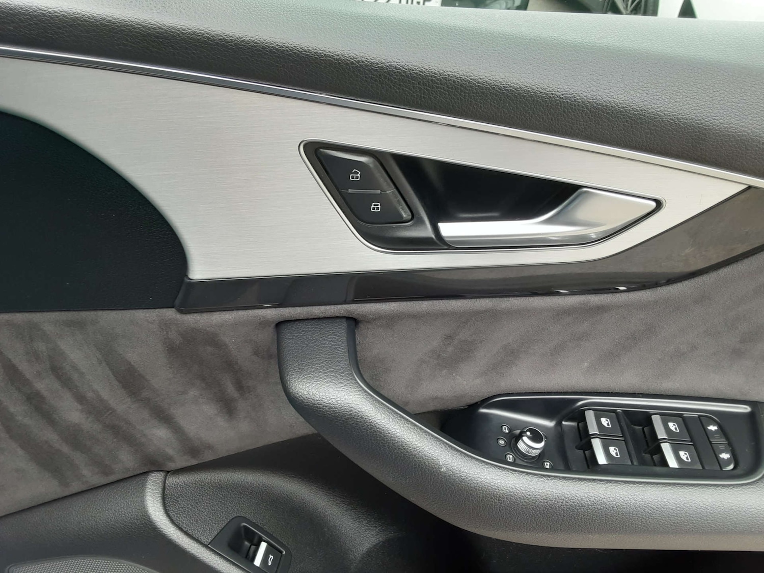 Used Audi Q7 2017 for sale - 76404614: Photo 24