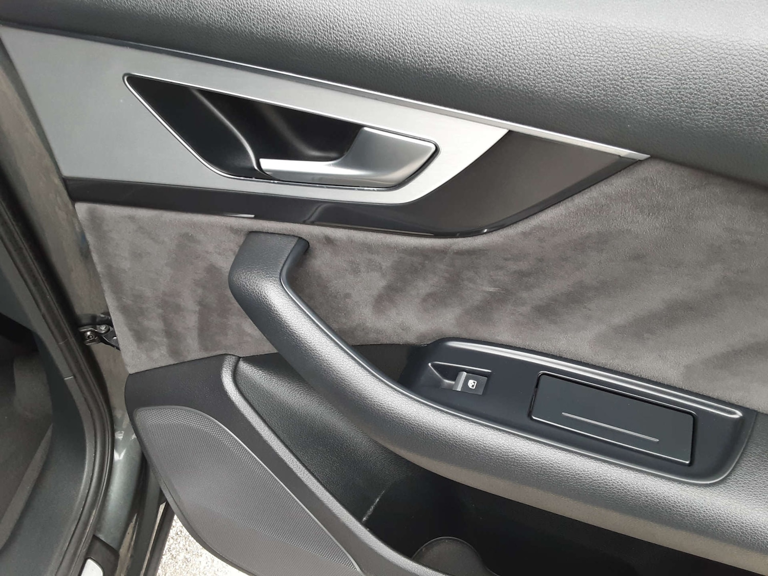 Used Audi Q7 2017 for sale - 76404614: Photo 25