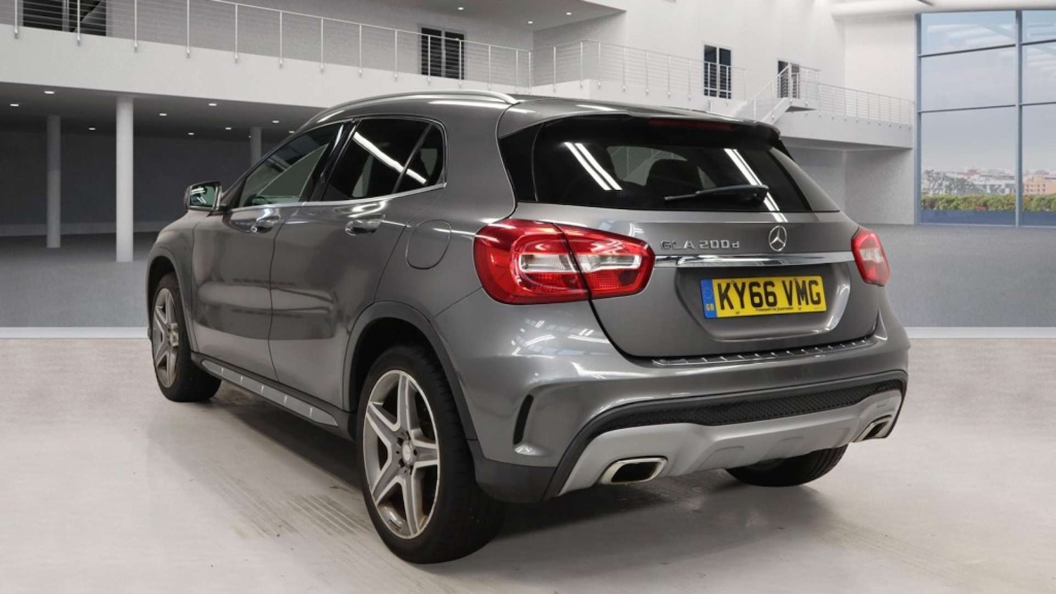 Used Mercedes-Benz GLA 2016 for sale - 76407730: Photo 3