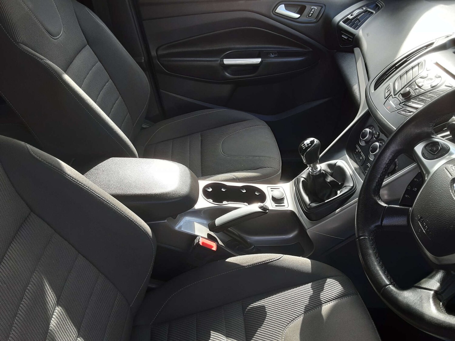 Used Ford Kuga 2016 for sale - 76404599: Photo 15