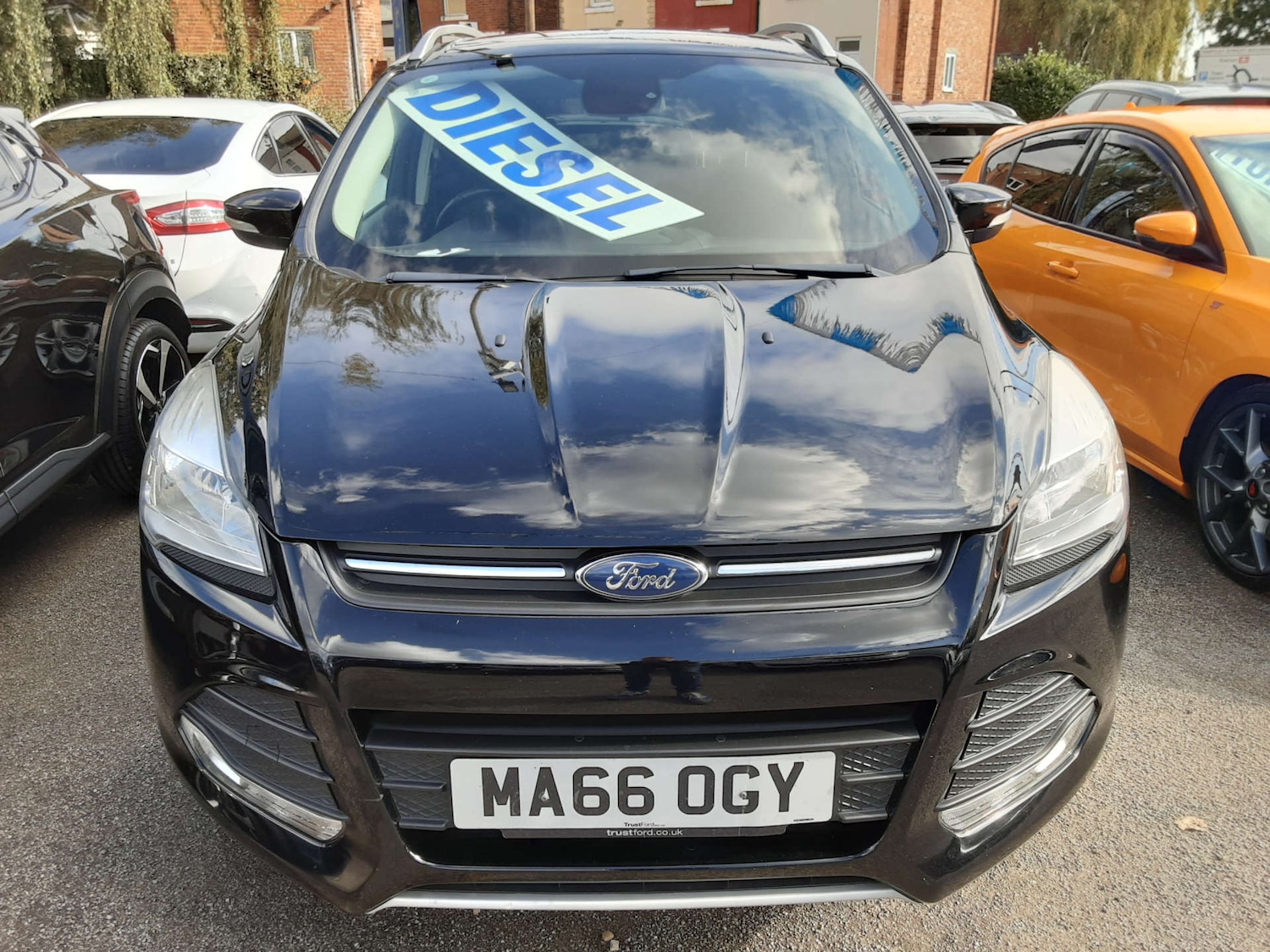 Used Ford Kuga 2016 for sale - 76404599: Photo 2