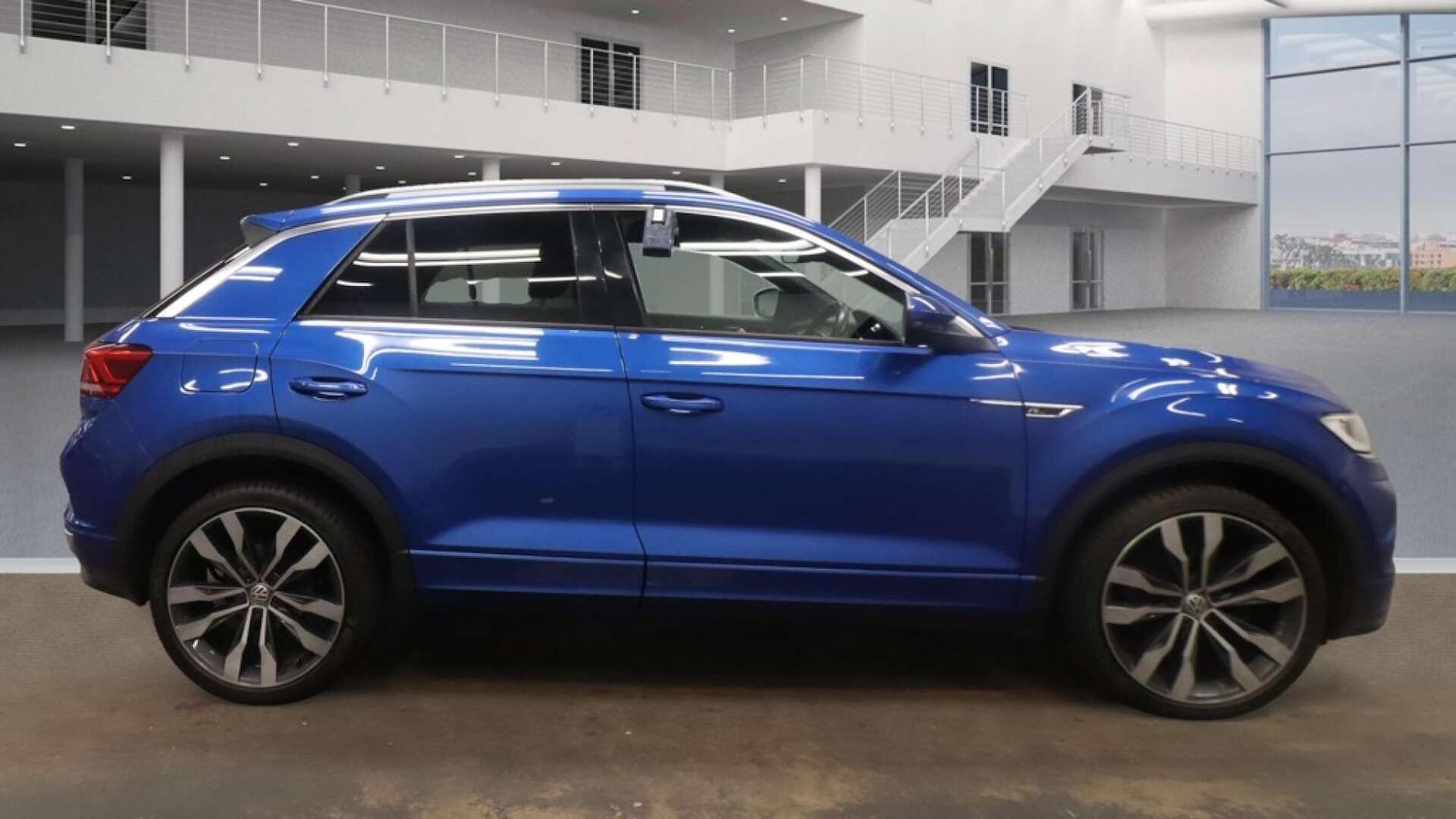 Used Volkswagen T-Roc 2019 for sale - 76807598: Photo 10